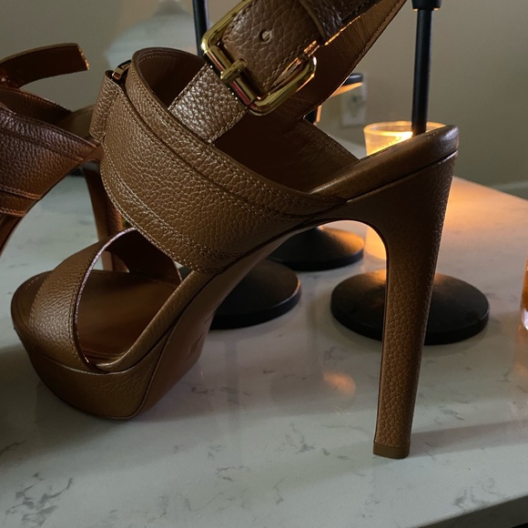 Platform Louis Vuitton heels (sold) - Picture 16 of 16